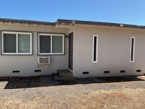 Building Photo - 5519 Paloma Ave