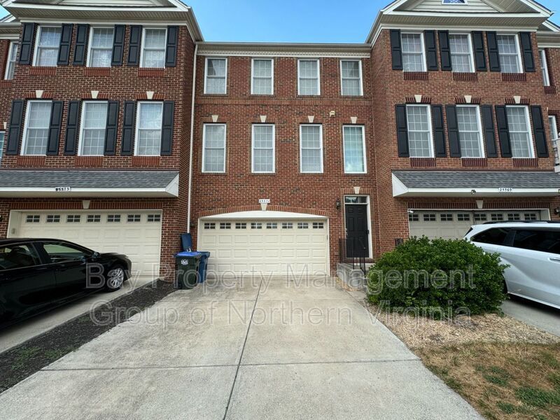 Foto principal - 25571 America Square