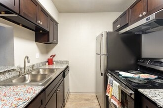 Building Photo - Woodland Heights