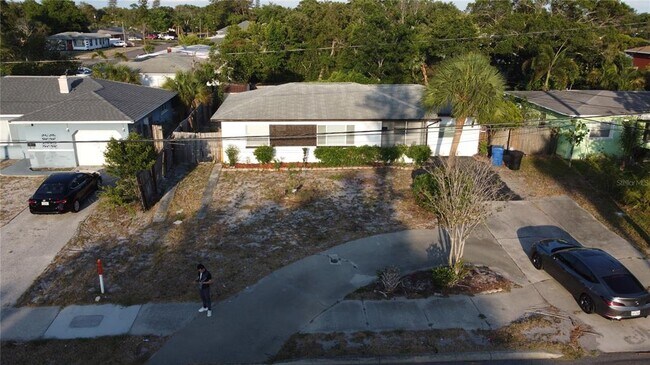 Building Photo - 5014 Dr. M.L.K. Jr St S