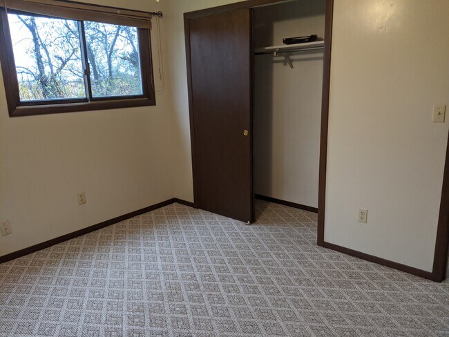 Bedroom #1 - 9914 Schlabach Ave NE