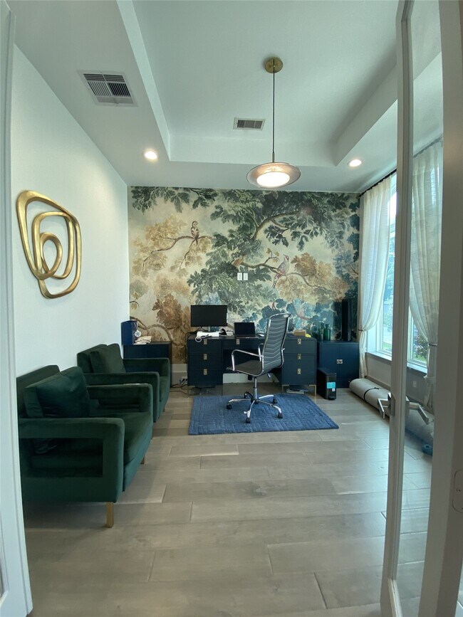 Foto del edificio - 4043 Tartan Ln