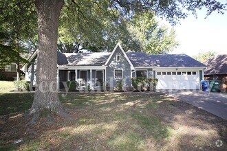 Building Photo - 6761 Blue Spruce Dr