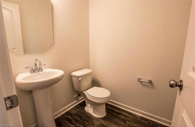 Foto del edificio - 2227 Owls Nest Trail