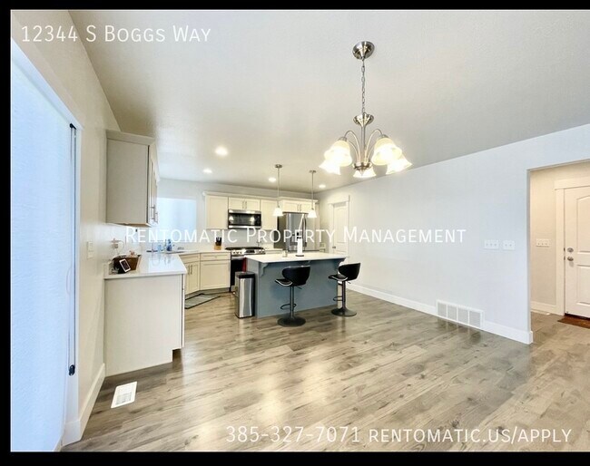 Building Photo - 12344 Boggs Wy