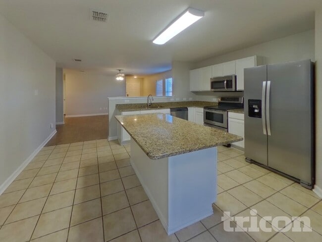 Building Photo - 12501 Shine Ave