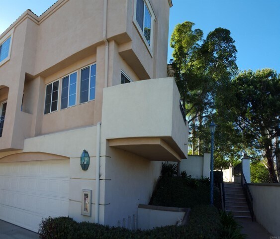 Building Photo - 5141 Renaissance Ave