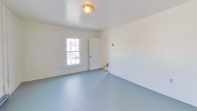 Building Photo - 8 W Prospect St