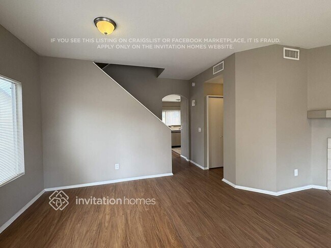 Foto del edificio - 16487 N 67th Dr