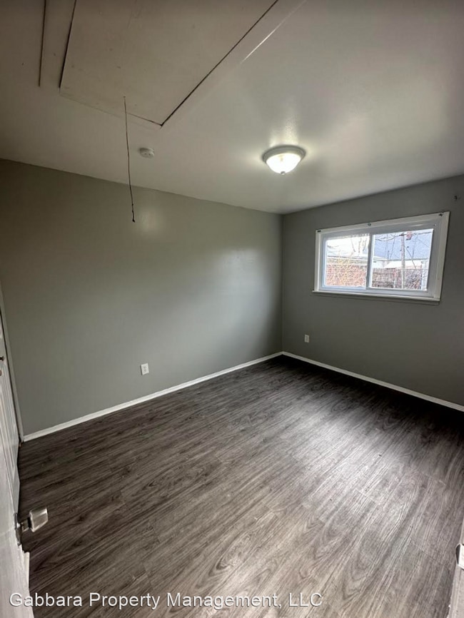 Building Photo - 3 br, 1 bath House - 12736 Georgiana