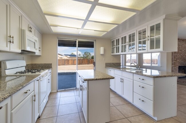 Foto del edificio - 11515 Chimayo Rd