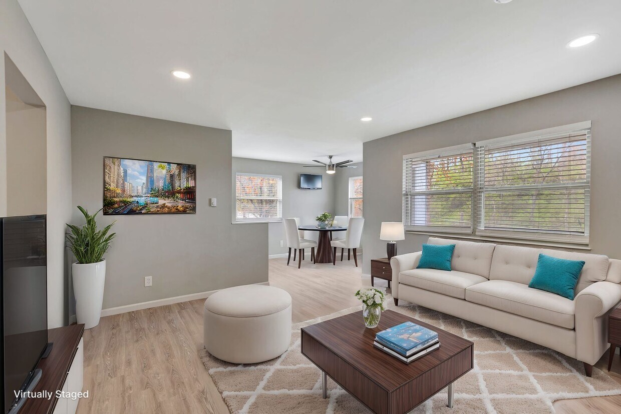 Primary Photo - Washington Court Apartments