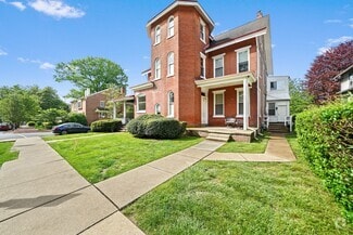 Building Photo - 402 N Church St