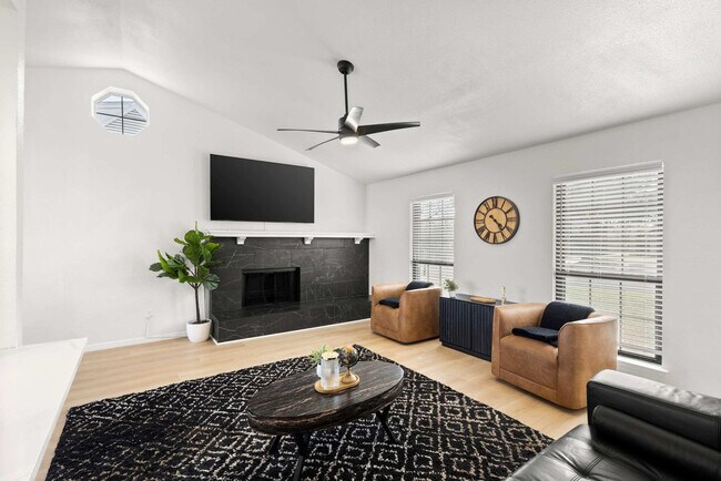 Foto del edificio - 4629 Amherst Ln