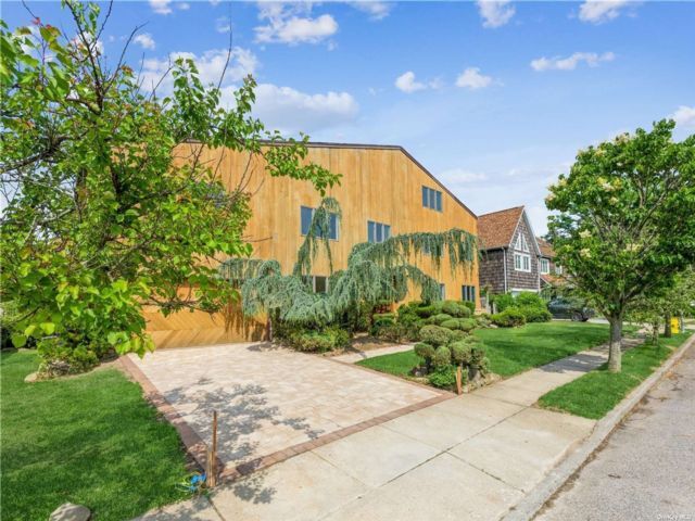 Foto del edificio - 703 Park Ln