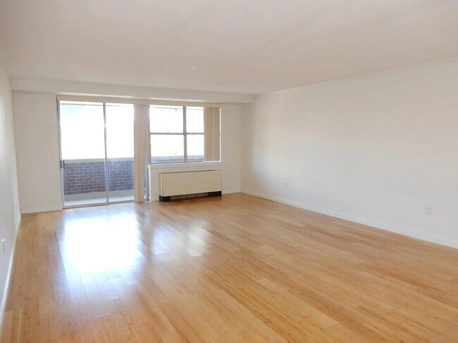 Foto del edificio - 9 Hawthorne Pl