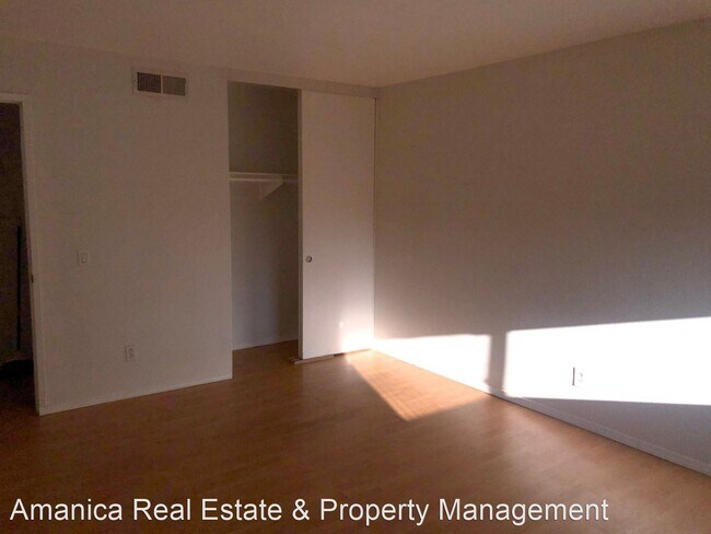 Building Photo - 2 br, 1.5 bath House - 12241 Carnation St. #C