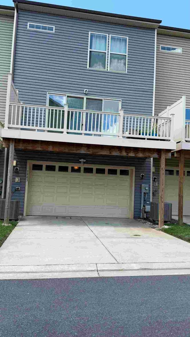 Foto del edificio - 5803 Garden Walk Dr