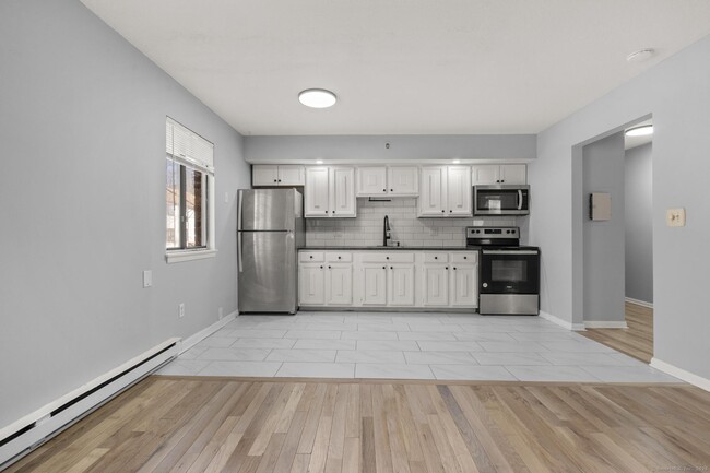 Building Photo - 543 Woodward Ave