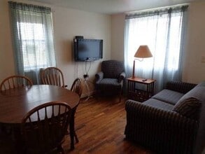 Building Photo - 222 Doerzbach Ave