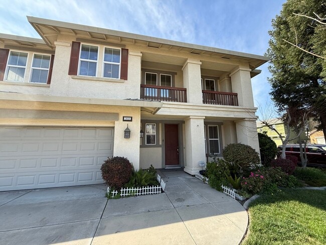 Building Photo - 4-bedroom located on a court in Sylvan School District!