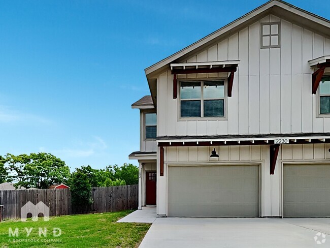 Building Photo - 2230 Sandlewood Cv