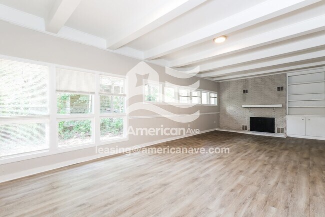 Building Photo - 1744 Cheswood Dr