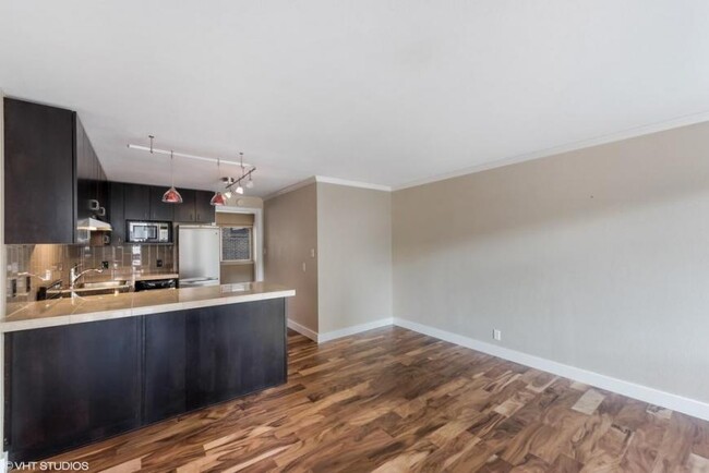 Foto del edificio - 1 bedroom in Seattle WA 98102