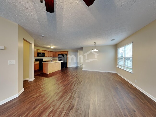 Foto del edificio - 313 School House Ct