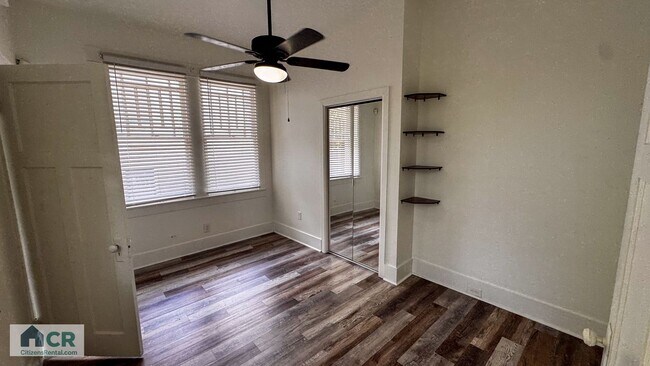 Foto del edificio - 1615 Pine St