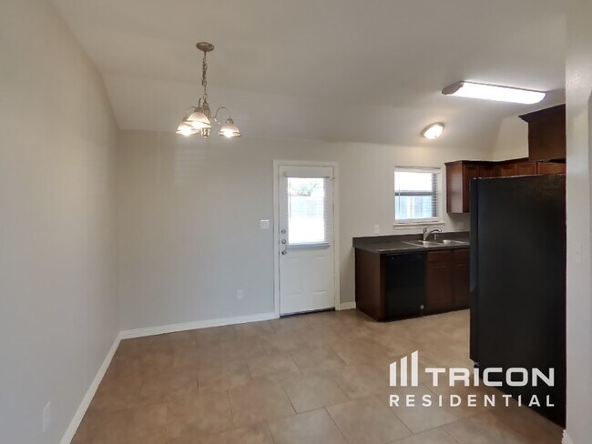 Foto del edificio - 12301 Hunters Cabin Court Burleson TX