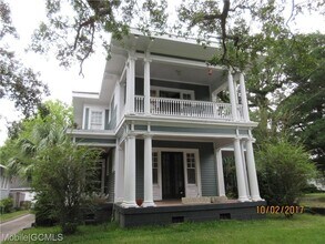 Building Photo - 1576 Dauphin St