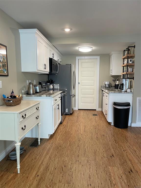 Foto del edificio - 54 4th Retreat