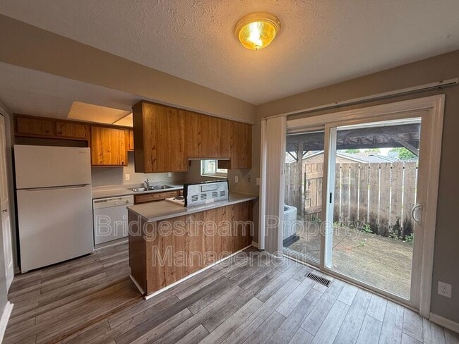 Building Photo - 969 Taylorsview Dr