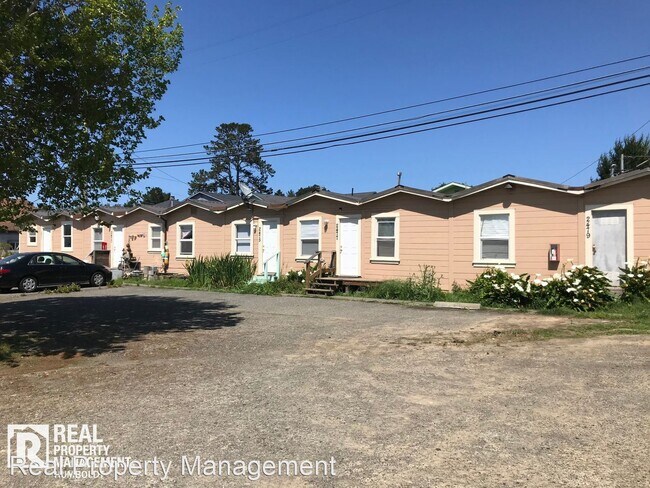 Foto del edificio - 2471-2487 Eel River Dr