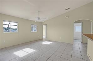 Foto del edificio - 807 Hillcrest Dr