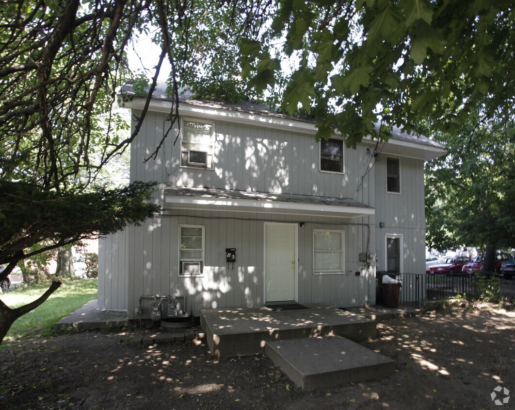 11 Pearsall Ave, Glen Cove, NY 11542 Apartments in Glen Cove, NY