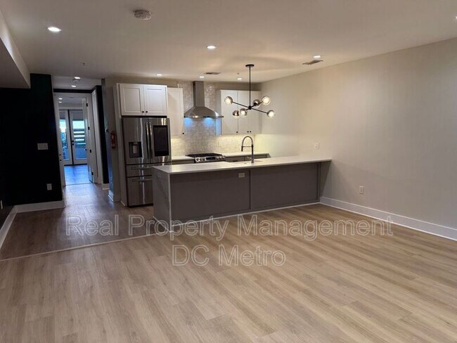 Foto del edificio - 1331 Taylor St NW