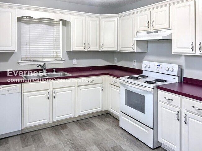 Foto del edificio - 1104 Oak Creek Trail