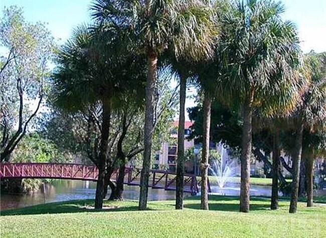 Foto del edificio - 950 Egret Cir
