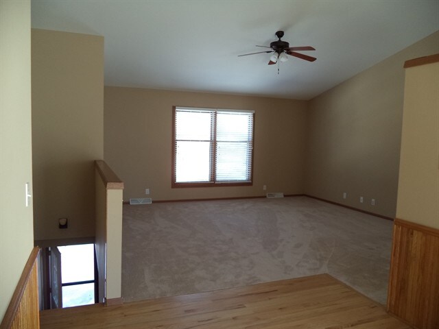Building Photo - 536 Crestwood Court