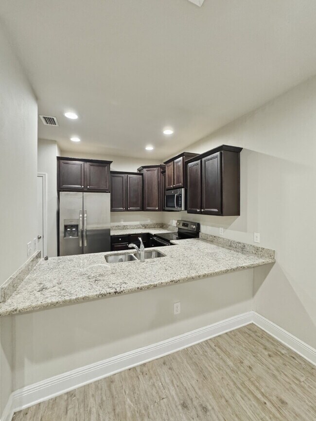 Foto del edificio - Navarre Lifestyle Living – Minutes to Beach & Base