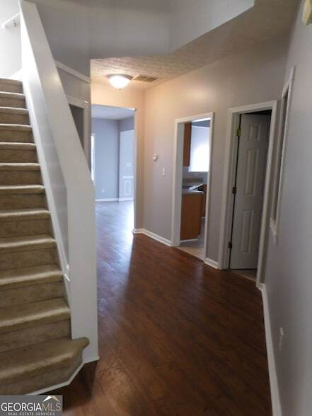 Building Photo - 566 Pond Lillies Rd SE