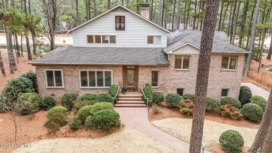 Building Photo - 17 McMichael Dr