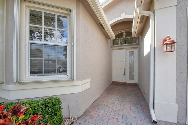 Building Photo - 8218 Sandpiper Glen Dr
