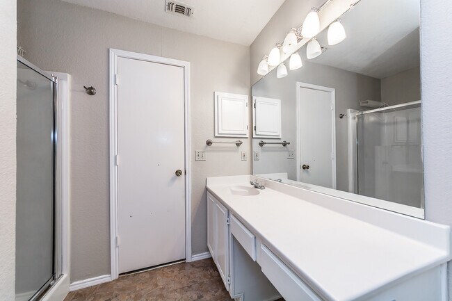 Foto del edificio - 3724 Chaddybrook Ln