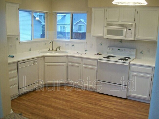 Foto del edificio - 8521 S Upham Way