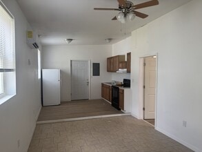 Building Photo - 3636 Hwy 90