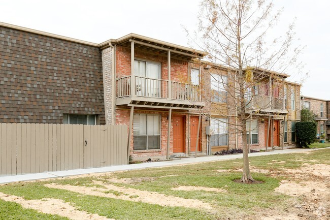 Building Photo - Alta Vista Townhomes