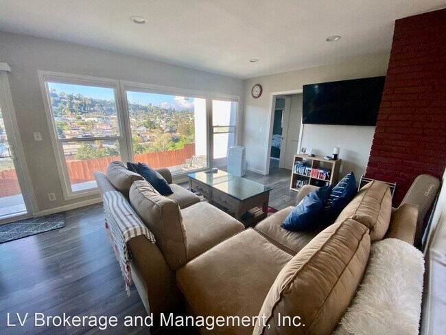 Building Photo - 3 br, 2 bath House - 833 Mira Valle St.